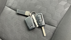 Toyota Yaris 1.5 Hybrid Icon 5dr CVT Hybrid Hatchback